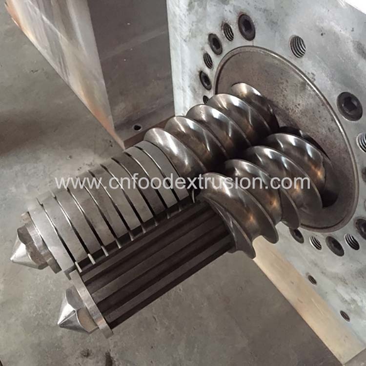 China Jinan leading technology fish feed pellet extruder machine 